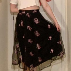 Black and plurals skirt